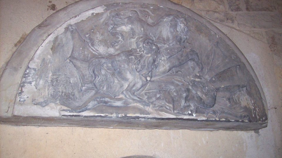 Rotunda sv. Jiří na Řípu - svatý Jiří