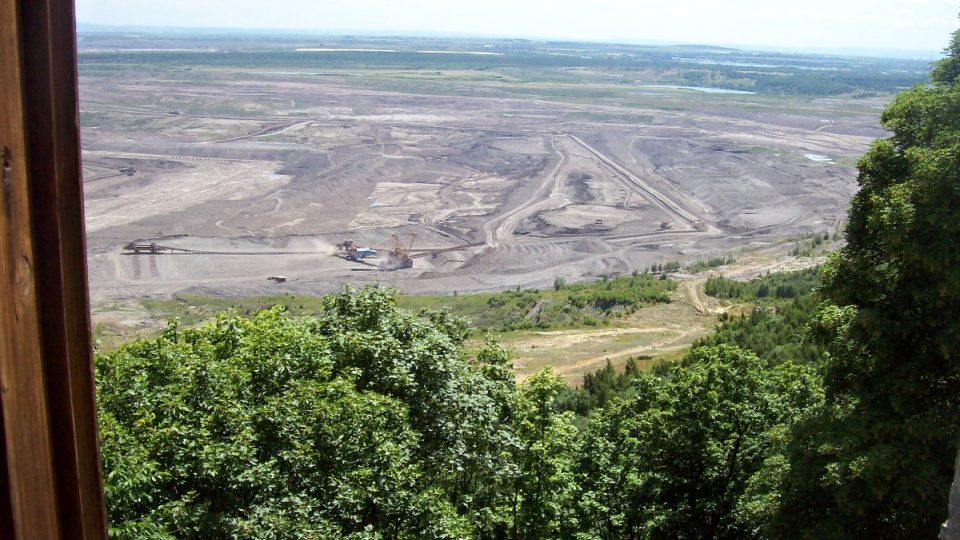 Výhled na povrchový důl
