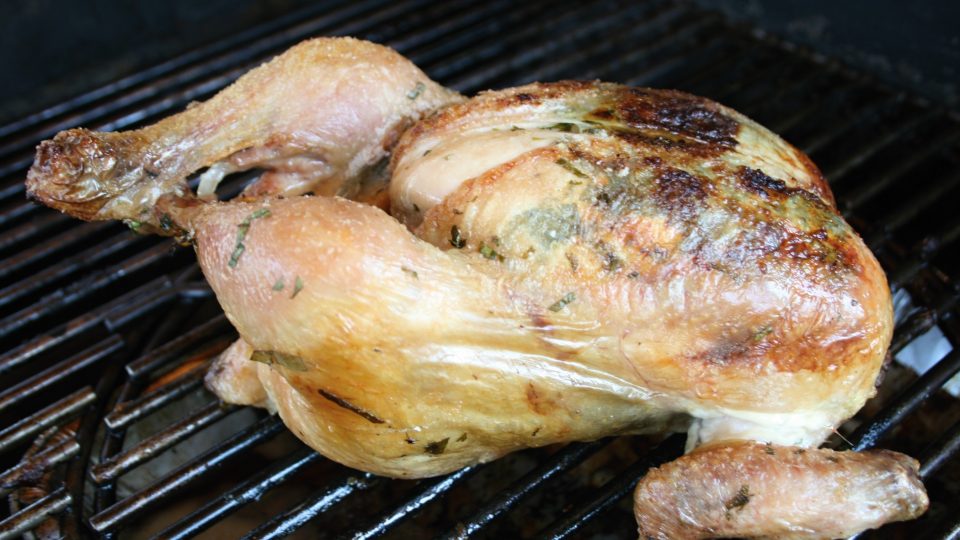 Hotové grilované kuře