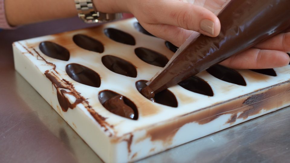 V tvorbě náplní se projeví kreativita čokolatiéra