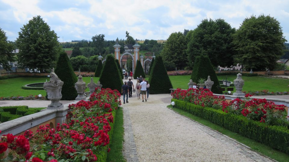 Francouzská zahrada novohradského zámku