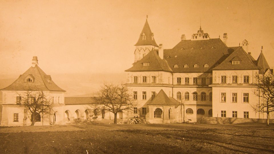 Kramářova vila byla postavena v letech 1927 - 1930