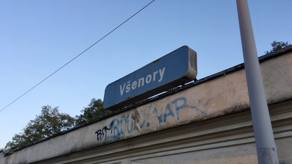 Vlaková zastávka Všenory
