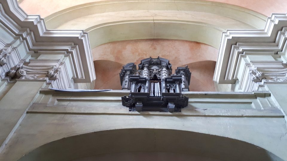 V kostele sv. Havla jsou rovněž vzácné třetí nejstarší varhany v Čechách