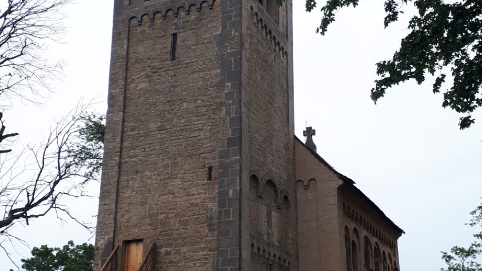 Kostel svatého Jakuba v Jakubu se dnes otevřel lidem po celkové rekonstrukci. V místní části obce Církvice na Kutnohorsku stojí tato historická památka od 12. století