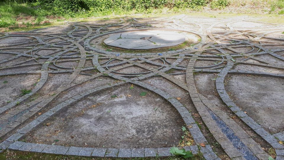 Královský labyrint královský na zámku v Loučni