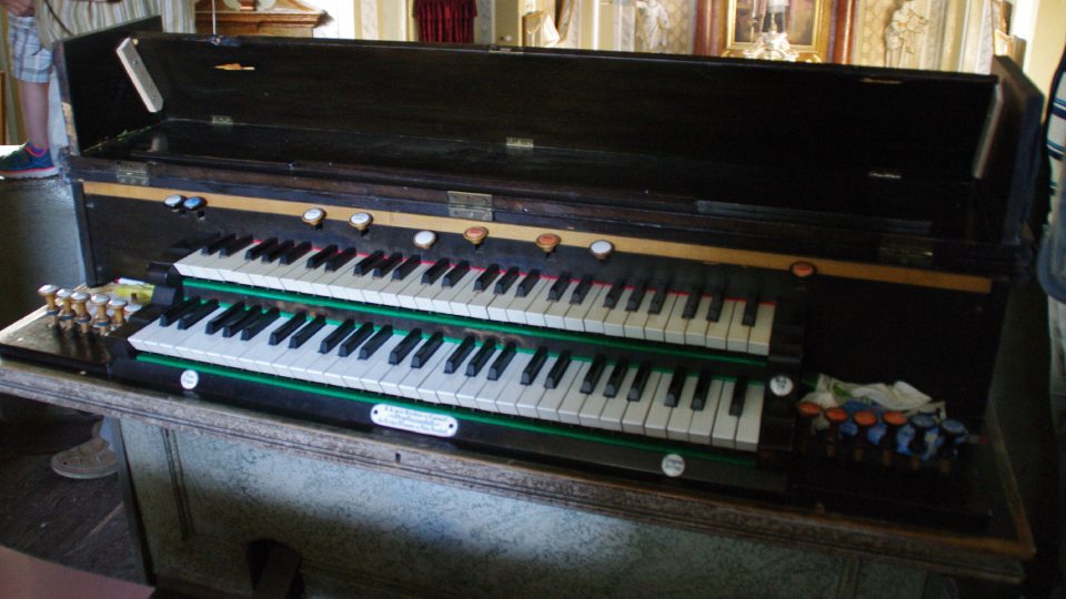 Varhany pochází z konce 19. století