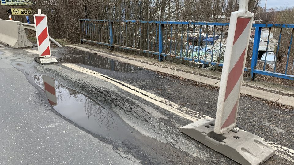 Most na výpadovce z Kladna na Buštěhrad je v havarijním stavu 