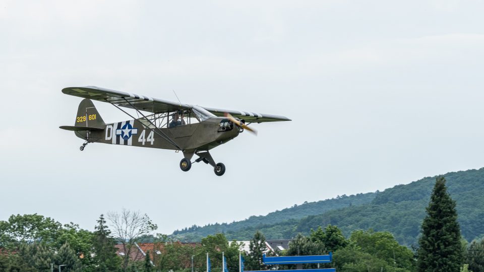 Replika letounu Piper L4