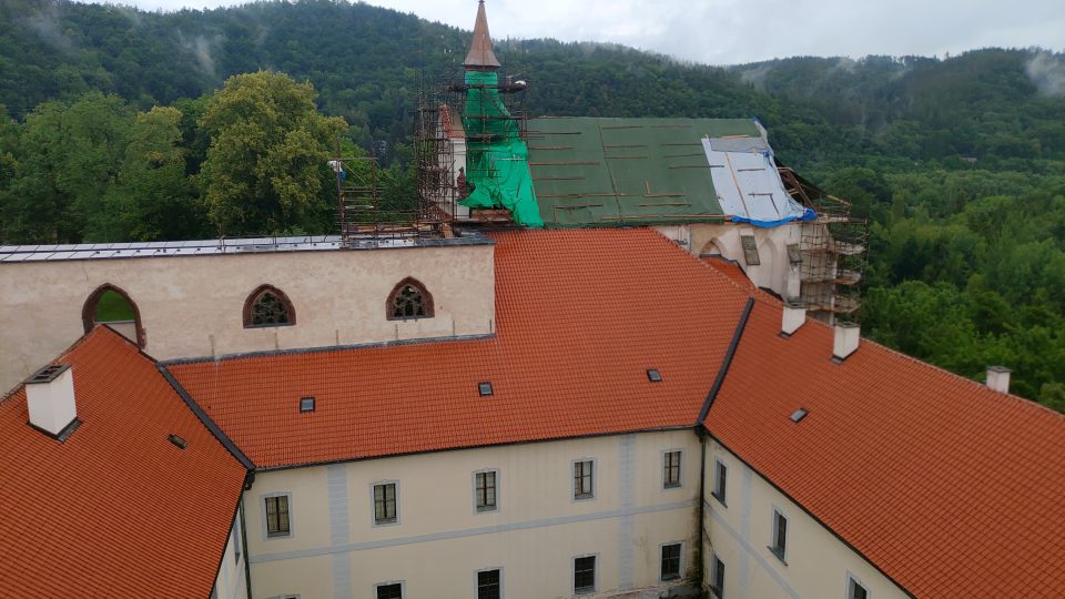 Sázavský klášter založil svatý Prokop v 11. století. Areál se stal centrem vzdělanosti