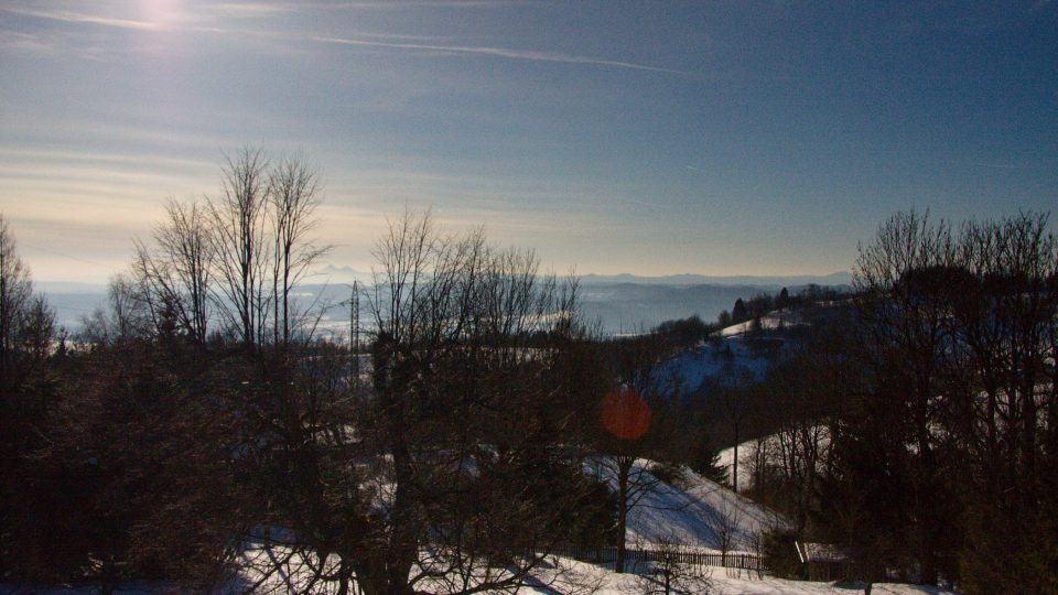 Výhled směrem na Bezděz a Ralsko