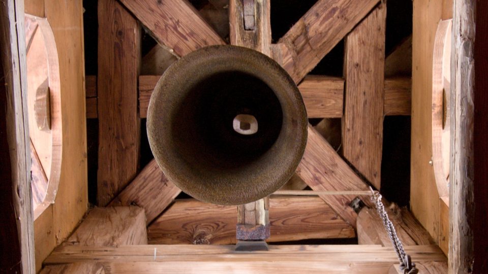 Železný zvon má v průmru 40 centimerů