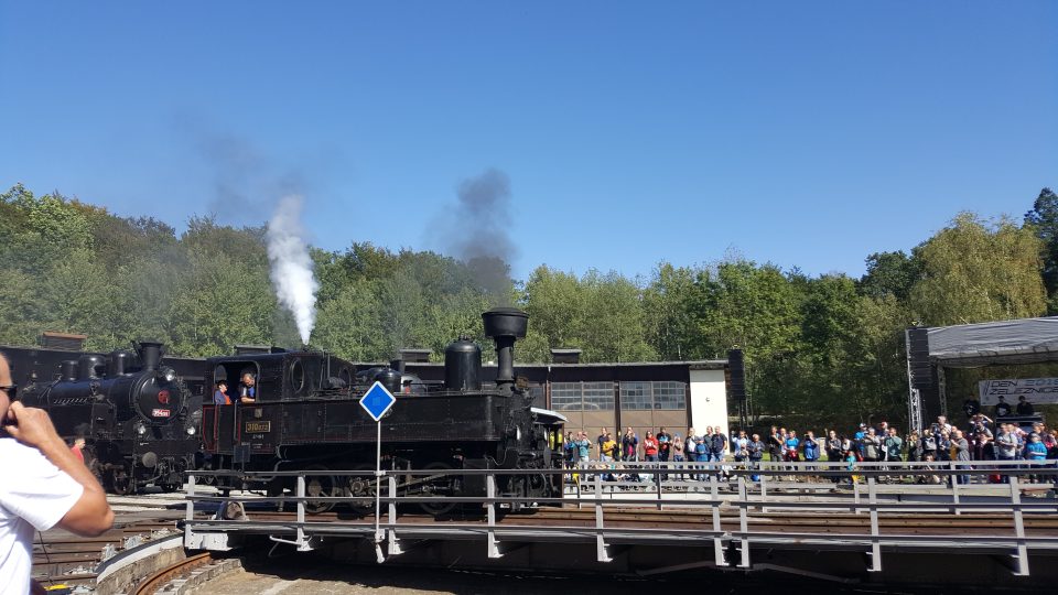 Den železnice v Lužné navštívily tisíce lidí 