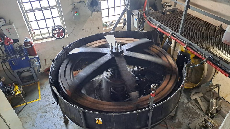 Francisova turbína jede už 102 let na plné obrátky