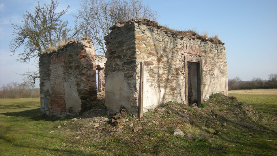 Bývalý hrobnický dům v roce 2014