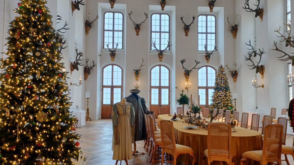 Vánoční výzdoba sálu (zámek Moritzburg)