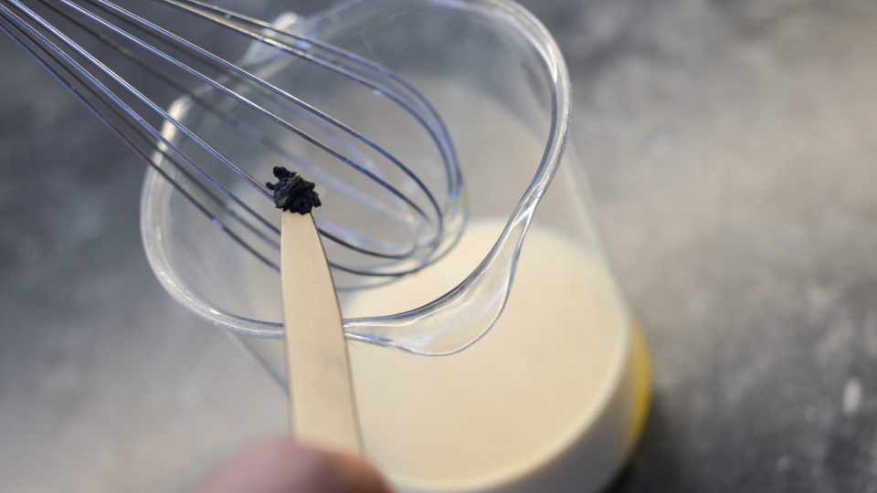 Omáčka: přidáme vnitřek vanilkového lusku