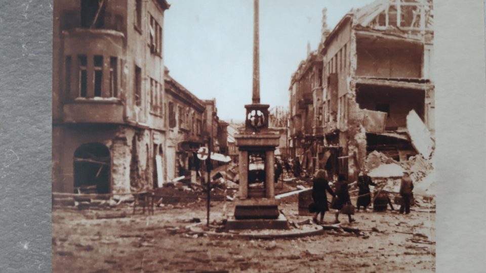 Nálet v březnu 1945 zničil v Kralupech 117 domů a téměř tisíc jich poškodil
