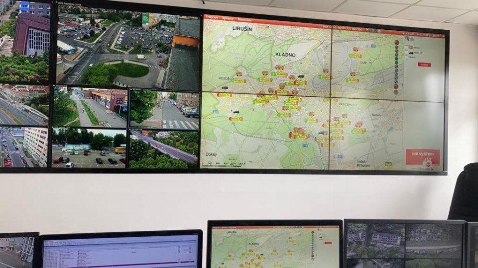 MHD Kladno - mapy s polohou autobusů na operačním středisku městské policie