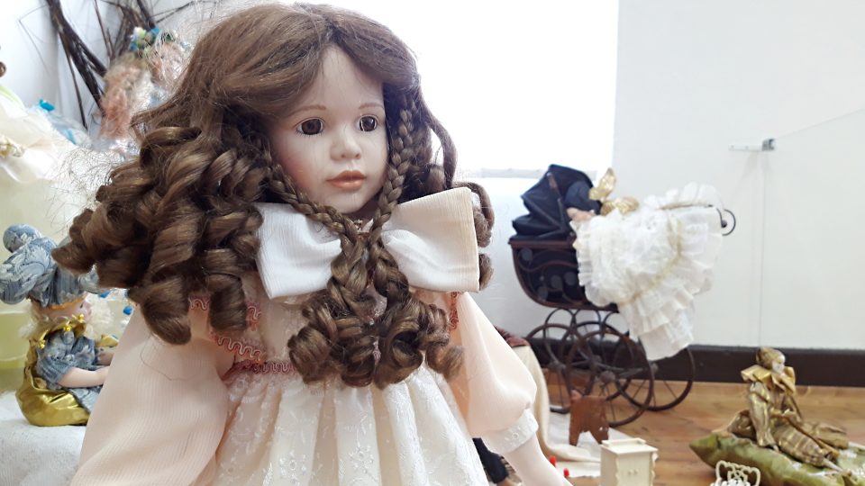 Některé panenky z kolekce sběratelky Jiřiny Havlové vypadají jako živé 