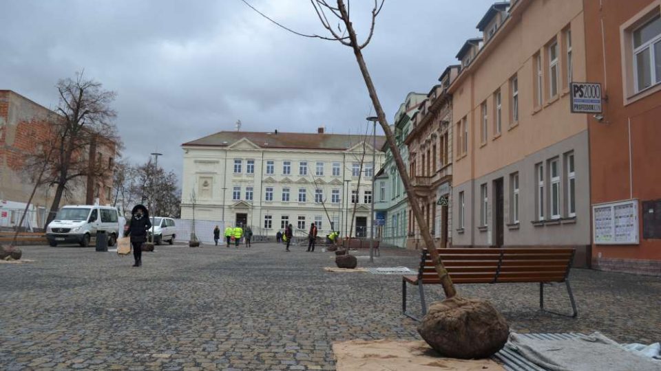Rekonstrukce náměstí Komenského v Dobříši jde do finále