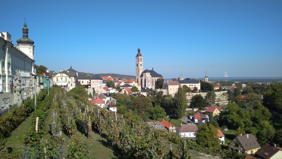 Kutná Hora s dominantou věže Kostela sv. Jakuba
