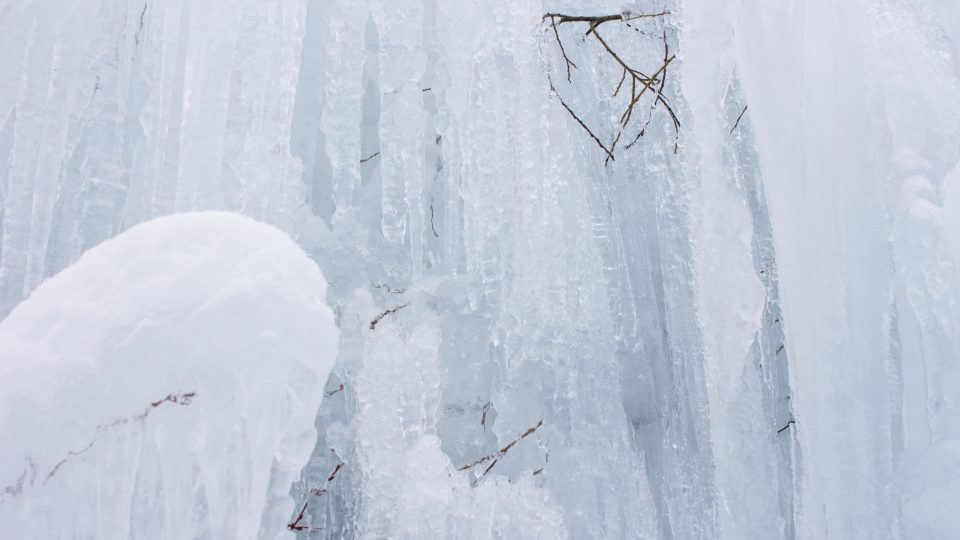 Ledové květy ve Lhotce na Jihlavsku
