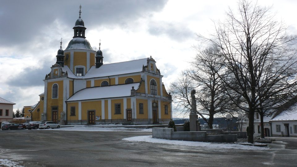 Blízký kostel