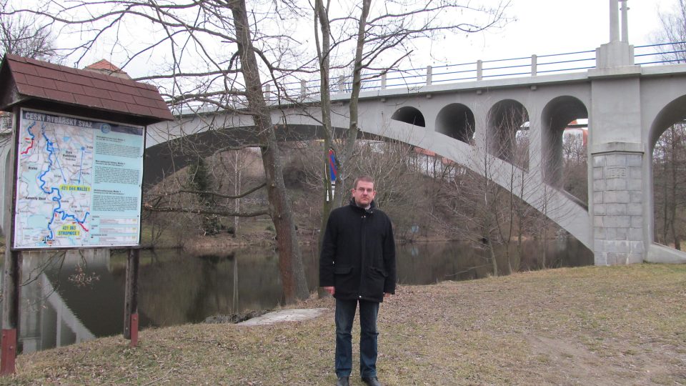Jan Šimánek, kronikář Doudleb, který o historii mostu ví všechno