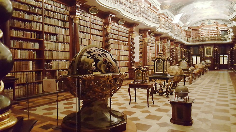 Barokní knihovní sál