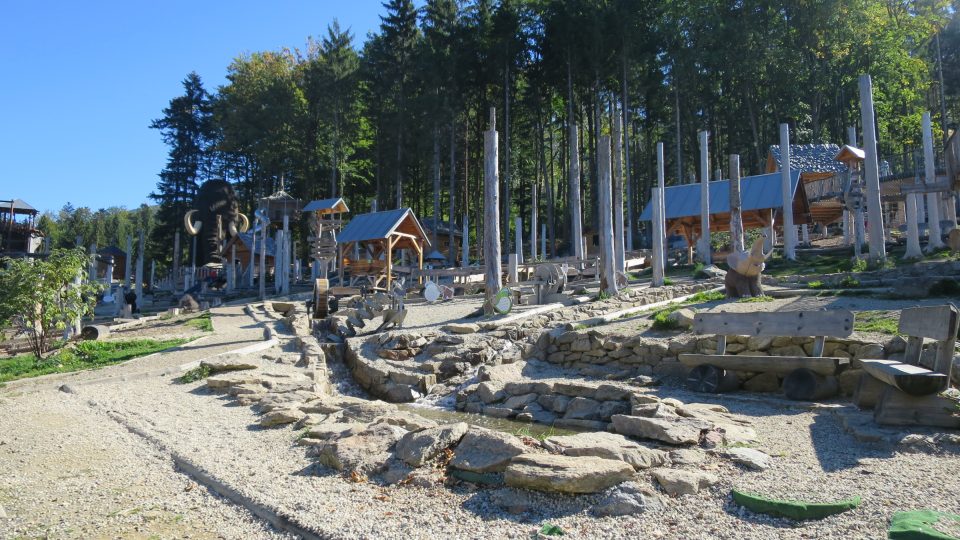 Mamut je součástí zábavního parku Resortu Dolní Morava