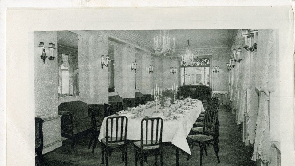 Prospekt Grandhotelu Šroubek, Zrcadlový sál, kolem 1930. Sbírka MMP