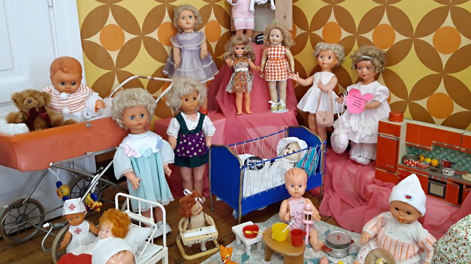 Výstava hraček v Městském muzeu v Žebráku potěší nejen děti, ale také jejich rodiče