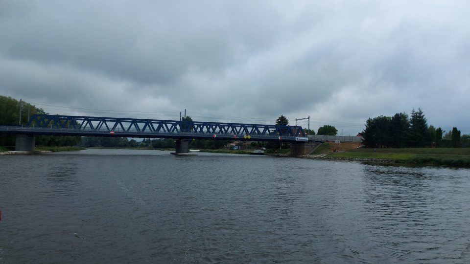 Nový železniční most v Čelákovicích