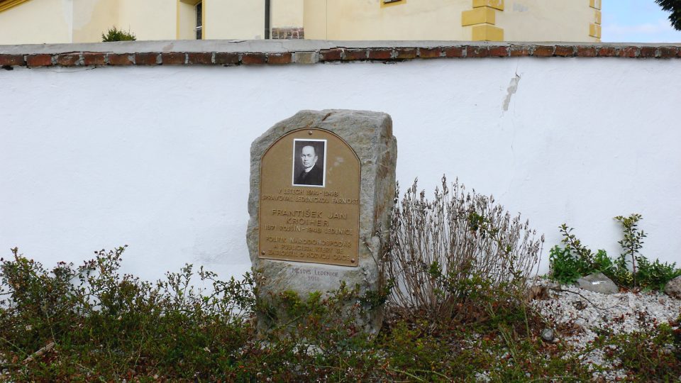 Kroiherův pomník