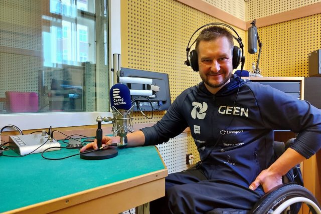 Jan Tománek při natáčení rozhovoru | foto: Markéta Vejvodová,  Český rozhlas
